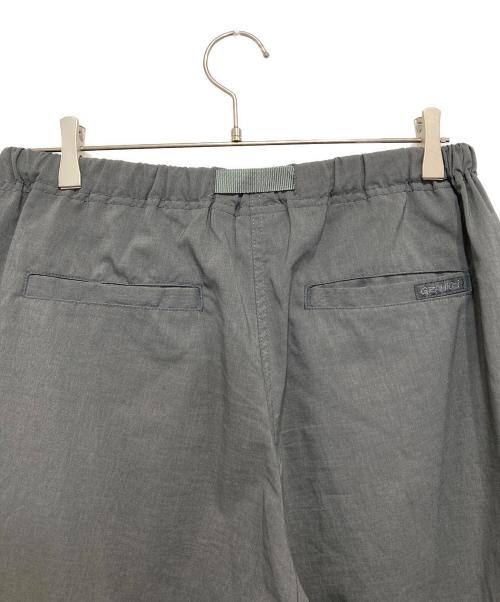 GRAMICCI（グラミチ）GRAMICCI (グラミチ) 〈別注〉2タックワイドテーパードパンツ グレー サイズ:Lの古着・服飾アイテム