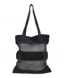 CFCL（シーエフシーエル）の古着「STRATA LUCENT TOTE BAG」｜ブラック