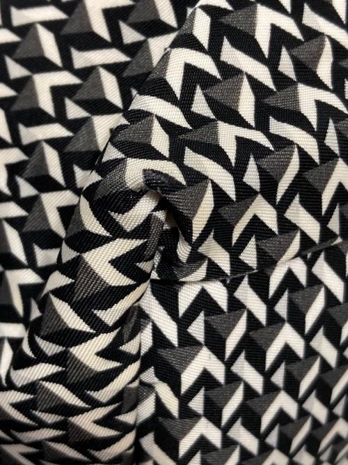 ROBERTA PIERI（ロベルタピエリ）ROBERTA PIERI (ロベルタピエリ) TATAMI 2WAYバッグ グレーの古着・服飾アイテム