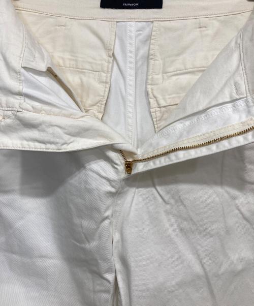 FRAMeWORK（フレームワーク）FRAMeWORK (フレームワーク) OVER SIZED CHINO パンツ ホワイト サイズ:36の古着・服飾アイテム