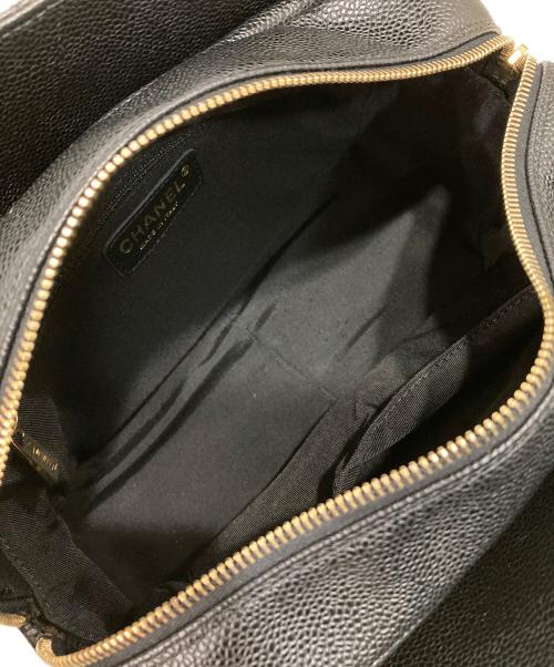 CHANEL（シャネル）CHANEL (シャネル) キャビアスキンチェーンショルダーバッグ ブラックの古着・服飾アイテム