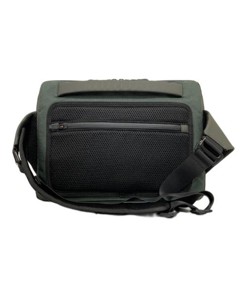 TRIDEAL（トライディール）TRIDEAL (トライディール) TOUGH BIG SLING BAG カーキの古着・服飾アイテム