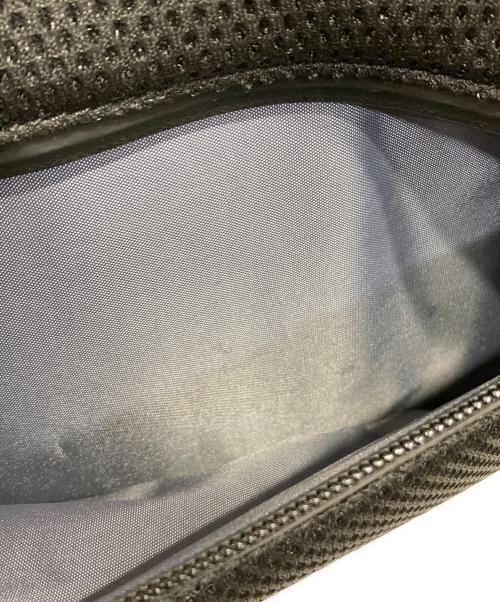 TRIDEAL（トライディール）TRIDEAL (トライディール) TOUGH BIG SLING BAG カーキの古着・服飾アイテム