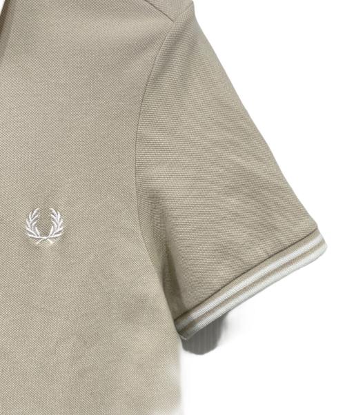 FRED PERRY（フレッドペリー）FRED PERRY (フレッドペリー) ツインティップドドレス ベージュ サイズ:UK10の古着・服飾アイテム