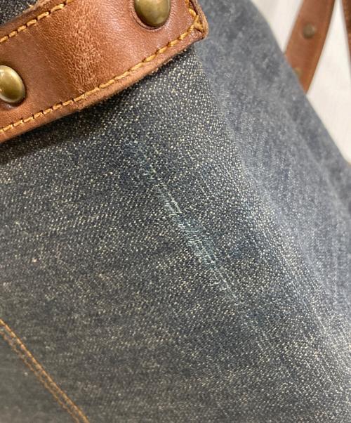 BURBERRY BLUE LABEL（バーバリー ブルー レーベル）BURBERRY BLUE LABEL (バーバリー ブルー レーベル) デニムロゴプレートハンドバッグ インディゴの古着・服飾アイテム
