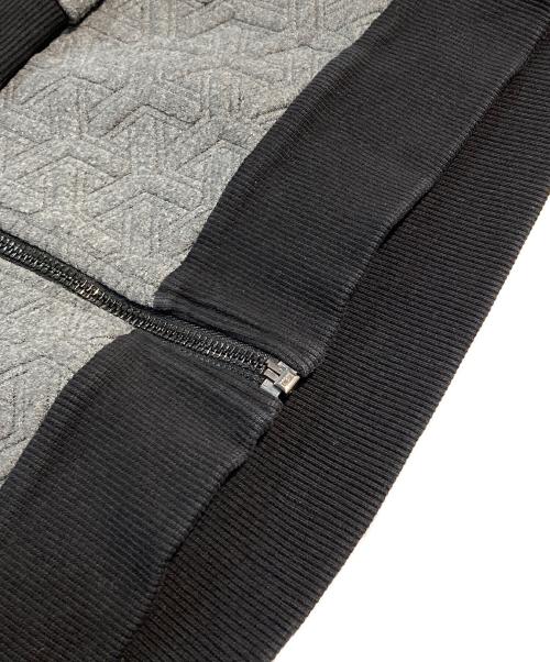 ARMANI EXCHANGE（アルマーニ エクスチェンジ）ARMANI EXCHANGE (アルマーニ エクスチェンジ) ジップアップブルゾン グレー サイズ:XSの古着・服飾アイテム