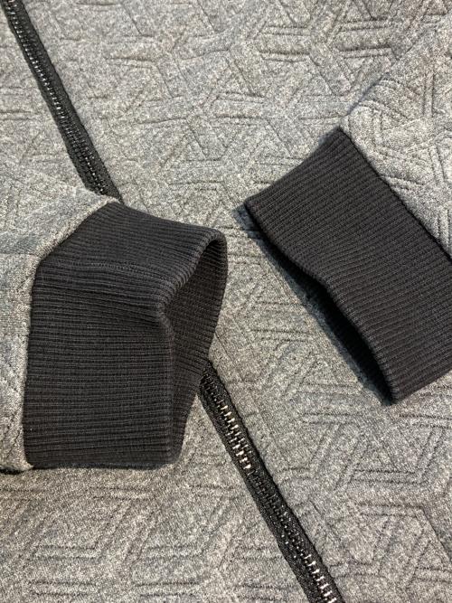 ARMANI EXCHANGE（アルマーニ エクスチェンジ）ARMANI EXCHANGE (アルマーニ エクスチェンジ) ジップアップブルゾン グレー サイズ:XSの古着・服飾アイテム