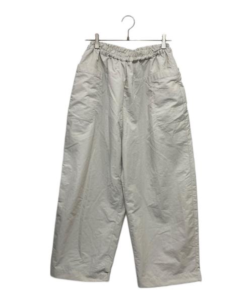 ATA（アタ）ATA (アタ) nylon cocoon pants アイボリー サイズ:FREEの古着・服飾アイテム