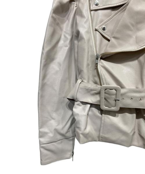 darich（ダーリッチ）darich (ダーリッチ) ビッグショートライダースジャケット ベージュ サイズ:Freeの古着・服飾アイテム