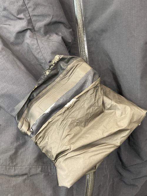 ARC'TERYX（アークテリクス）ARC'TERYX (アークテリクス) BETA SL JACKET ブラック サイズ:Mの古着・服飾アイテム