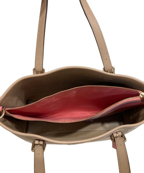 COACH（コーチ）COACH (コーチ) モリー トート バッグ 25・シグネチャー キャンバス ピンク×アイボリー サイズ:-の古着・服飾アイテム