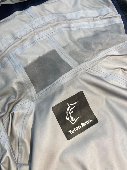 Teton Bros（ティートンブロス）Teton Bros (ティートンブロス) Tsurugi Jacket ネイビー サイズ:Ｍの古着・服飾アイテム