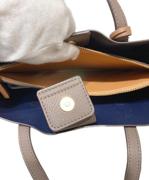 TORY BURCH（トリーバーチ）TORY BURCH (トリーバーチ) トリプルコンパートメントトートバッグ ベージュ サイズ:-の古着・服飾アイテム