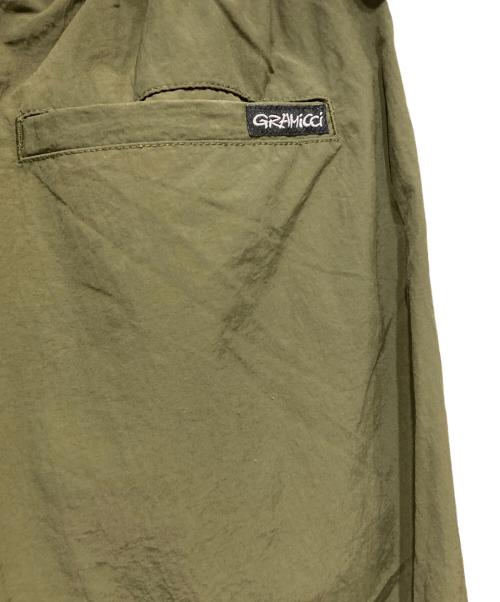 GRAMICCI（グラミチ）GRAMICCI (グラミチ) LOWERCASE NYLON TRACK PANT グリーン サイズ:Mの古着・服飾アイテム