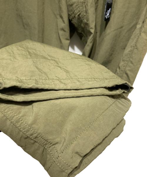 GRAMICCI（グラミチ）GRAMICCI (グラミチ) LOWERCASE NYLON TRACK PANT グリーン サイズ:Mの古着・服飾アイテム