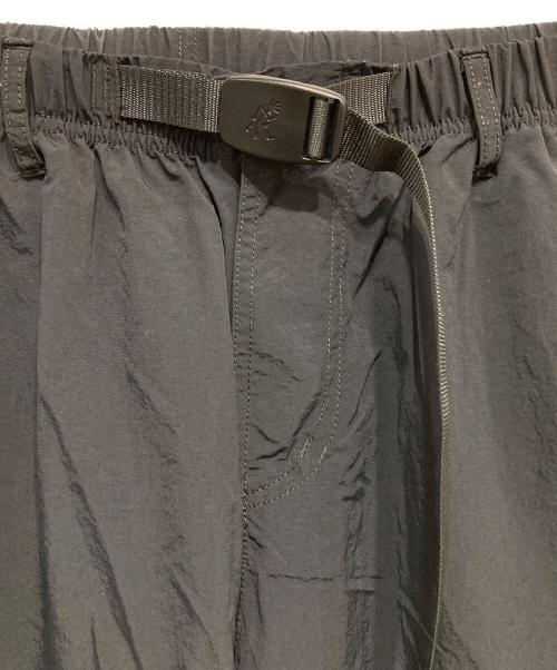 GRAMICCI（グラミチ）GRAMICCI (グラミチ) LOWERCASE NYLON TRACK PANT ブラック サイズ:Mの古着・服飾アイテム