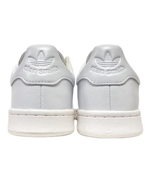 adidas（アディダス）adidas (アディダス) スニーカー ホワイト サイズ:23.0の古着・服飾アイテム