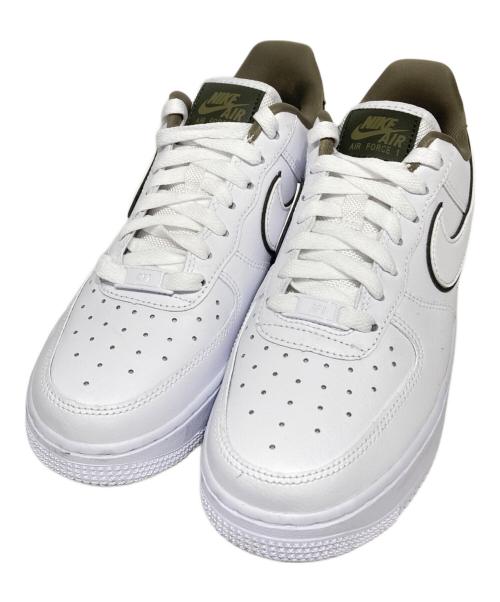 NIKE（ナイキ）NIKE (ナイキ) ローカットスニーカー ホワイト×カーキ サイズ:24.5の古着・服飾アイテム