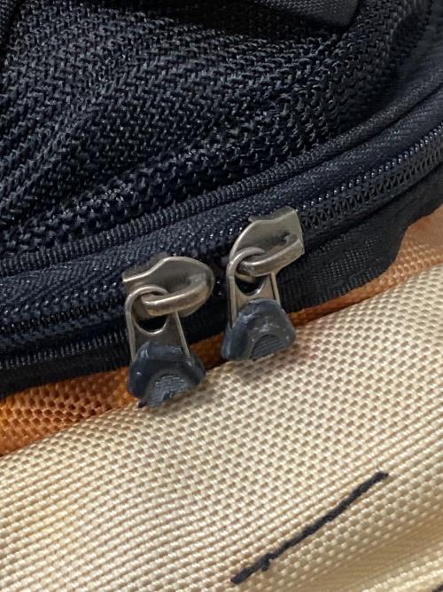 OAKLEY（オークリー）OAKLEY (オークリー) icon mini backpack ブラック×イエローの古着・服飾アイテム