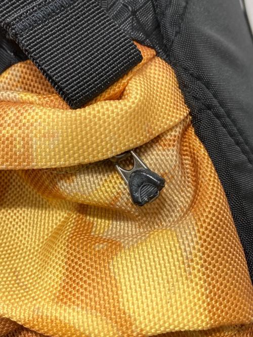 OAKLEY（オークリー）OAKLEY (オークリー) icon mini backpack ブラック×イエローの古着・服飾アイテム