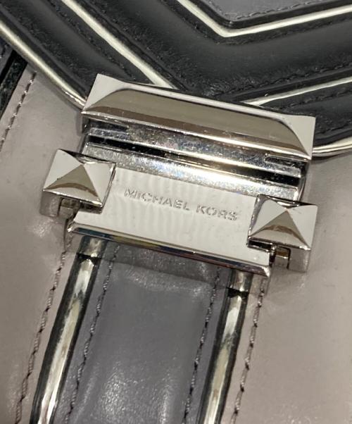 MICHAEL KORS（マイケルコース）MICHAEL KORS (マイケルコース) チェーンショルダーバッグ ブラックの古着・服飾アイテム