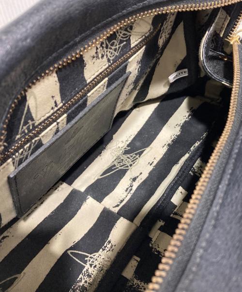 Vivienne Westwood（ヴィヴィアンウエストウッド）Vivienne Westwood (ヴィヴィアンウエストウッド) ヤスミンバッグ ブラックの古着・服飾アイテム