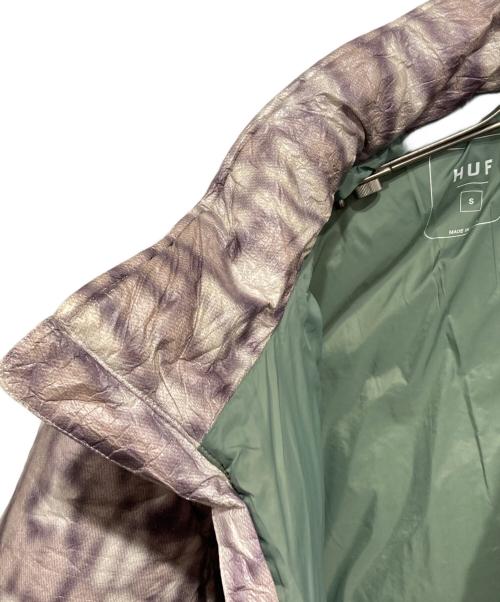 HUF（ハフ）HUF (ハフ) 89 WARPED Camo Tyvek PUFFER グレー サイズ:Sの古着・服飾アイテム