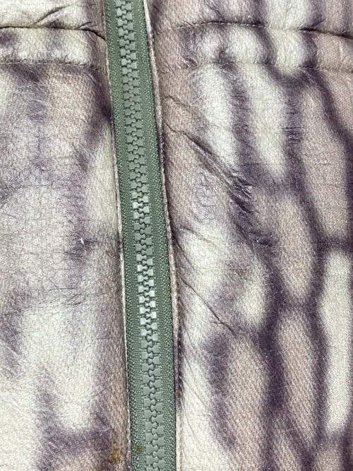 HUF（ハフ）HUF (ハフ) 89 WARPED Camo Tyvek PUFFER グレー サイズ:Sの古着・服飾アイテム