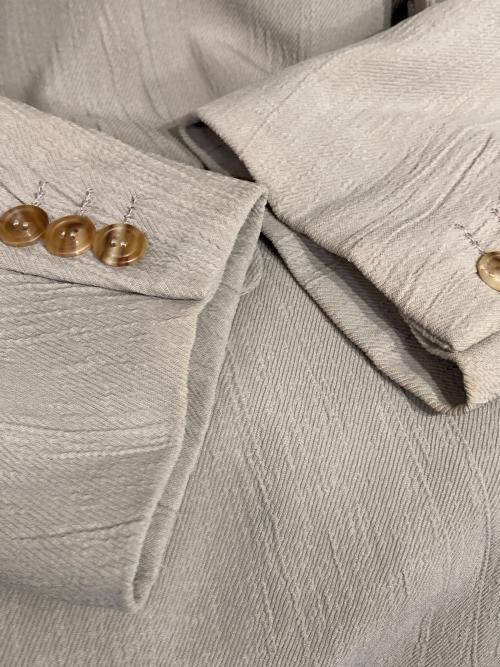 ISSEY MIYAKE MEN（イッセイミヤケメン）ISSEY MIYAKE MEN (イッセイミヤケメン) 3Bジャケット ベージュ サイズ:Lの古着・服飾アイテム