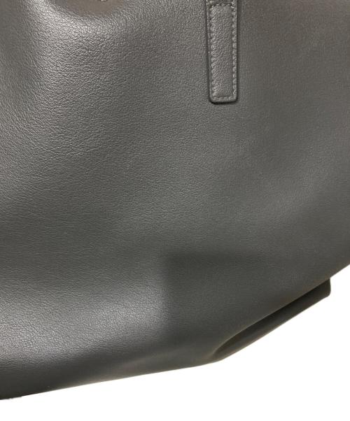 Saint Laurent Paris（サンローランパリ）Saint Laurent Paris (サンローランパリ) ショルダーバッグ　ショッピングバッグ/イーストウェスト グレーの古着・服飾アイテム