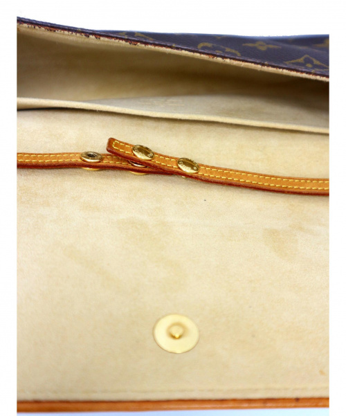 LOUIS VUITTON（ルイ ヴィトン）LOUIS VUITTON (ルイヴィトン) ポシェットツインGM ブラウン サイズ:GM モノグラム FL1000の古着・服飾アイテム