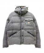 MONCLERモンクレール）の古着「フード付ダウンジャケット」｜グレー