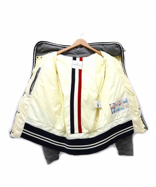 MONCLER（モンクレール）MONCLER (モンクレール) フード付ダウンジャケット グレー サイズ:2 BRANSON アニメーションタグの古着・服飾アイテム