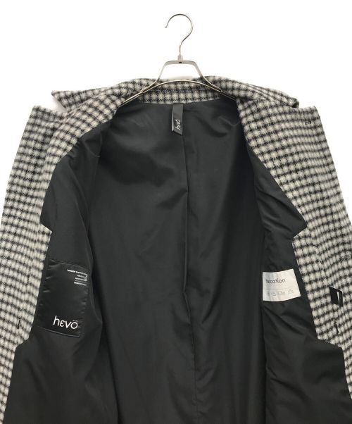 HEVO（イーヴォ）HEVO (イーヴォ) ウールチェックコート ホワイト サイズ:freeの古着・服飾アイテム