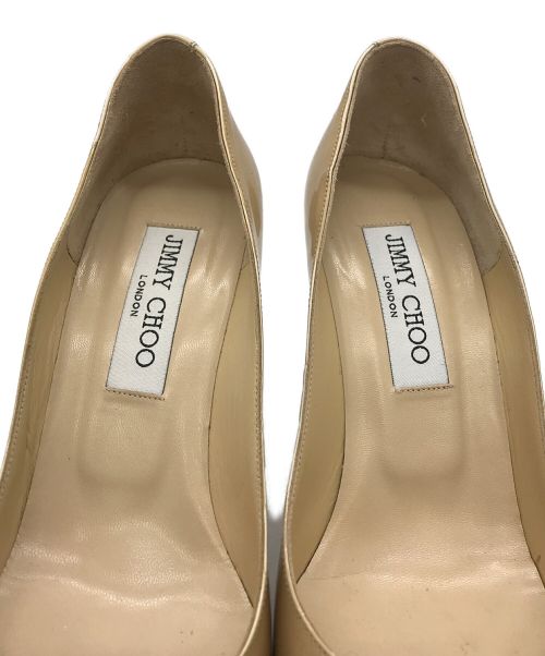 JIMMY CHOO（ジミーチュウ）JIMMY CHOO (ジミーチュウ) パテントパンプス ベージュ サイズ:35の古着・服飾アイテム