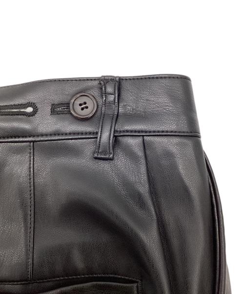 .efiLevol（エフィレボル）.efiLevol (エフィレボル) フェイクレザーレイヤードパンツ ブラック サイズ:なしの古着・服飾アイテム