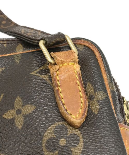 LOUIS VUITTON（ルイ ヴィトン）LOUIS VUITTON (ルイ ヴィトン) ショルダーポーチ ブラウンの古着・服飾アイテム