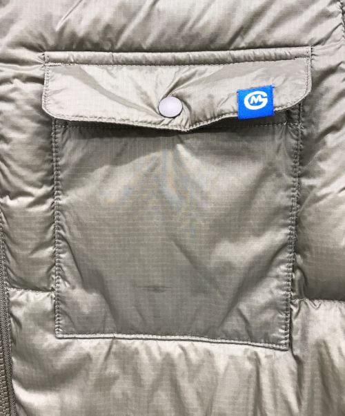 GORDON MILLER（ゴードンミラー）GORDON MILLER (ゴードンミラー) ダウンジャケット カーキ サイズ:Lの古着・服飾アイテム