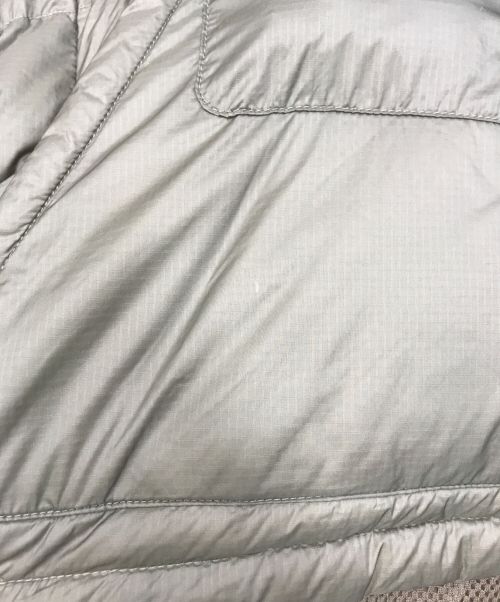 GORDON MILLER（ゴードンミラー）GORDON MILLER (ゴードンミラー) ダウンジャケット カーキ サイズ:Lの古着・服飾アイテム