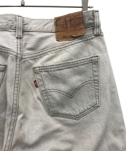 LEVI'S（リーバイス）LEVI'S (リーバイス) 先染めデニムパンツ グレー サイズ:W32 L30の古着・服飾アイテム