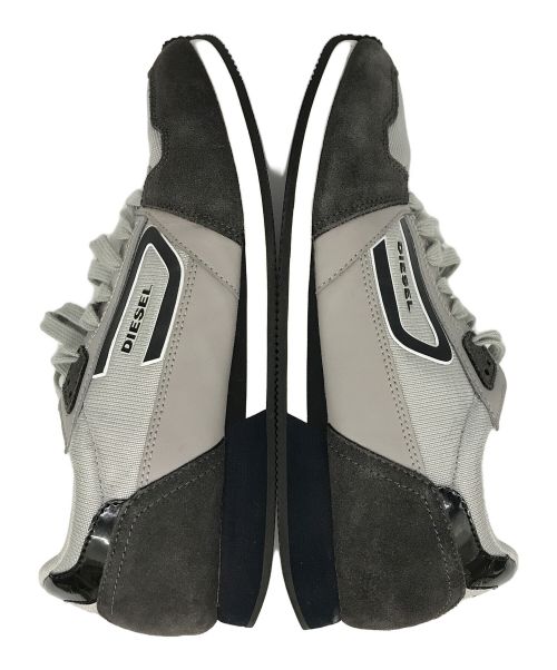 DIESEL（ディーゼル）DIESEL (ディーゼル) ローカットスニーカー グレー サイズ:US9.5の古着・服飾アイテム