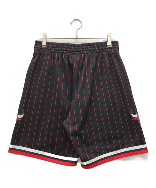 HARDWOOD CLASSICS（ハードウッドクラシック）HARDWOOD CLASSICS (ハードウッドクラシック) MITCHELL & NESS (ミッチェルアンドネス) ハーフパンツ ブラック サイズ:Mの古着・服飾アイテム