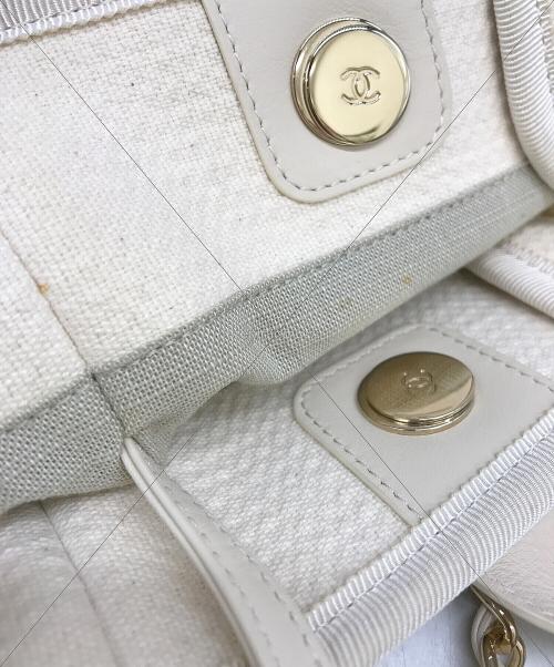 CHANEL（シャネル）CHANEL (シャネル) ドーヴィルトートバッグ アイボリーの古着・服飾アイテム