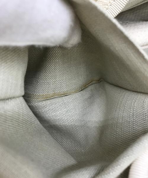 CHANEL（シャネル）CHANEL (シャネル) ドーヴィルトートバッグ アイボリーの古着・服飾アイテム