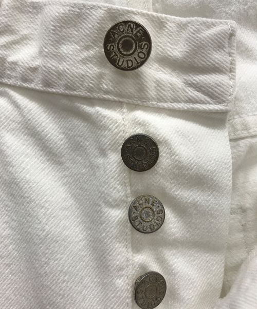Acne studios（アクネ ストゥディオス）Acne studios (アクネ ストゥディオス) スリムジーンズ ホワイト サイズ:W31の古着・服飾アイテム