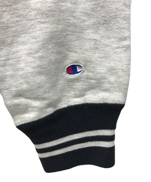 Champion REVERSE WEAVE（チャンピオン リバース ウィーブ）Champion REVERSE WEAVE (チャンピオン リバースウィーブ) ロゴスウェット グレー サイズ:Lの古着・服飾アイテム