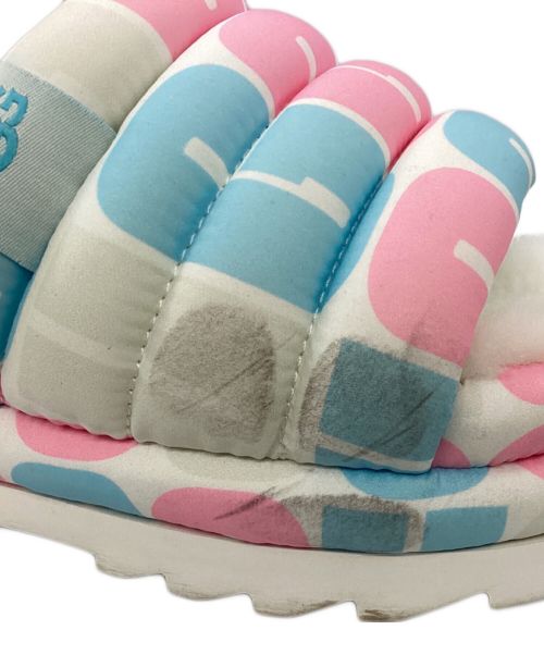 UGG（アグ）UGG (アグ) PRIDE SLIDE Pride Logo ホワイト サイズ:USA7の古着・服飾アイテム