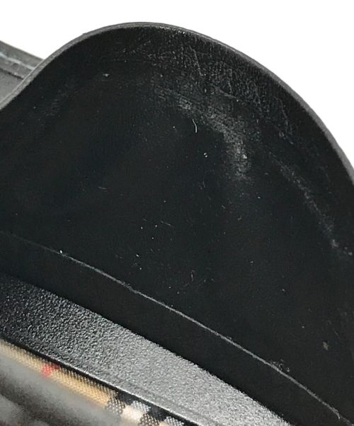 BURBERRY（バーバリー）BURBERRY (バーバリー) キーケース ブラックの古着・服飾アイテム