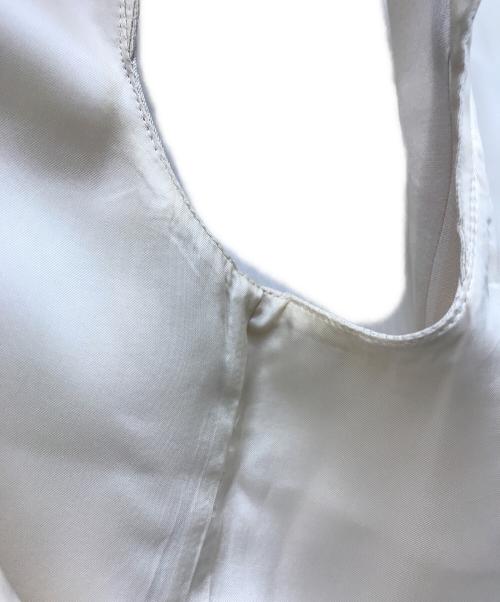 FOXEY（フォクシー）FOXEY (フォクシー) ノースリーブワンピース ベージュ サイズ:40の古着・服飾アイテム