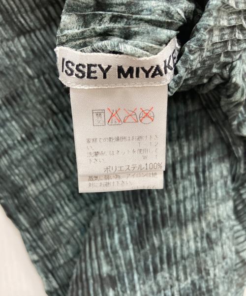 ISSEY MIYAKE（イッセイミヤケ）ISSEY MIYAKE (イッセイミヤケ) ノースリーブプリーツワンピース グリーン サイズ:Sの古着・服飾アイテム